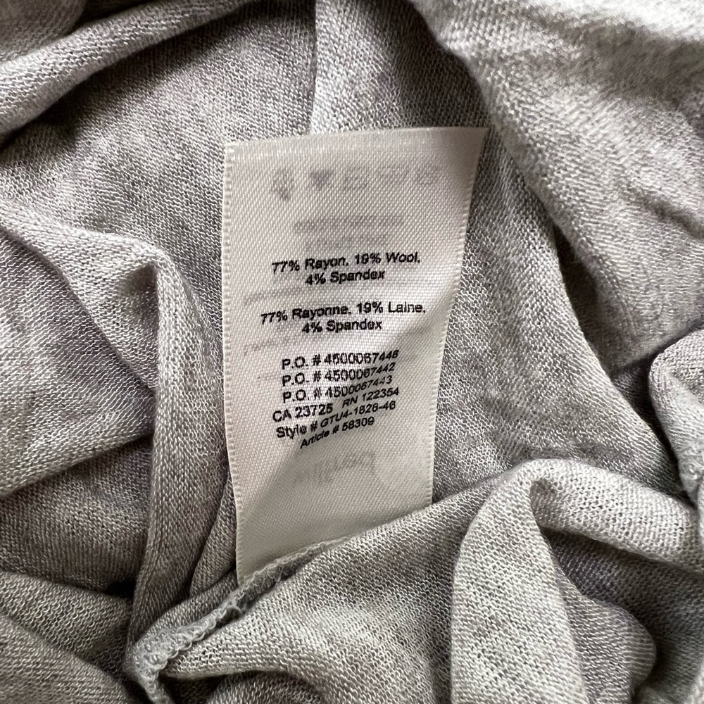 ✨HOST PICK✨ Aritzia Wilfred Huet Turtleneck - Heather Ashen - Picture 5 of 5